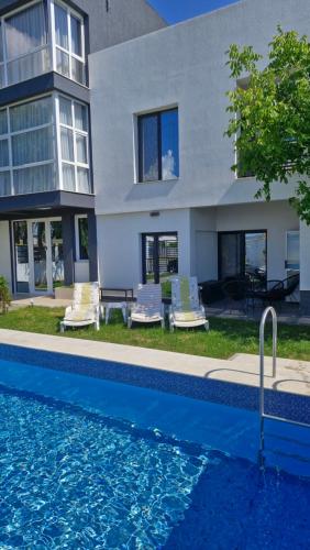 Casa Damian Drobeta — 4-Star Luxury Hotel in Drobeta-Turnu Severin, Romania