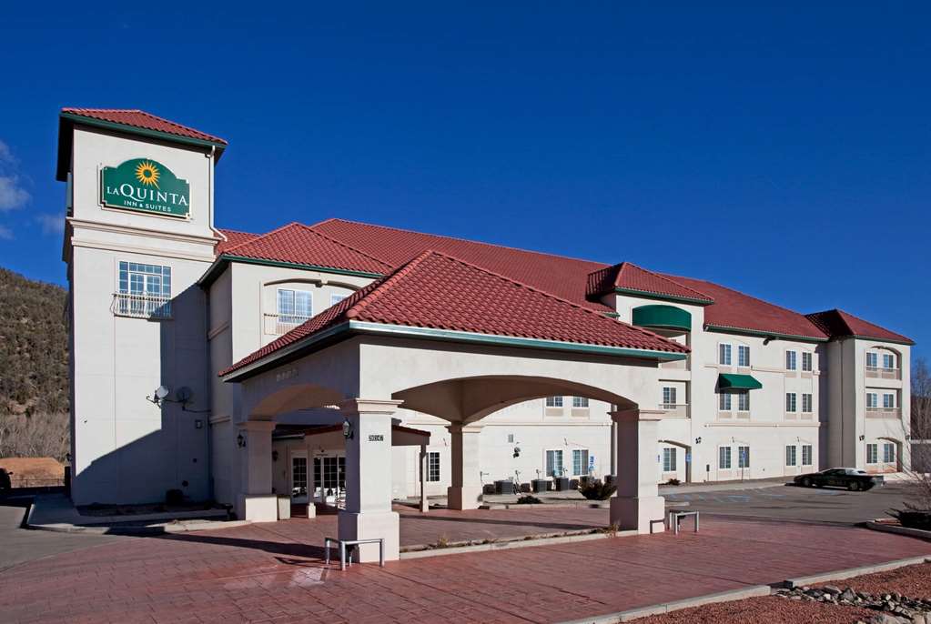 La Quinta Inn & Suites by Wyndham Ruidoso Downs - featured photo