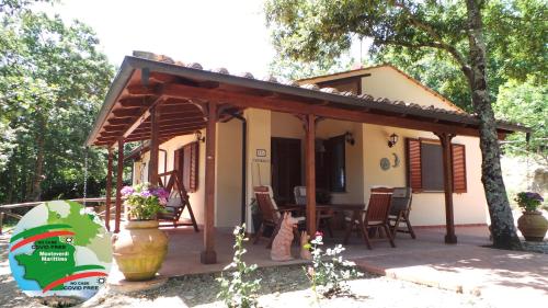 Orizzonti del Castelluccio Sole e Luna villetta confortevole accogliente e rilassante in Monteverdi Marittimo, Italy