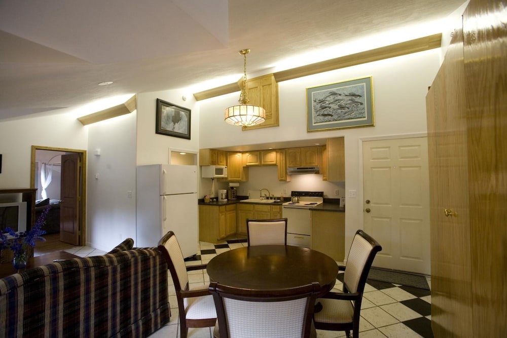 Abbey Archway Inn - photo 39