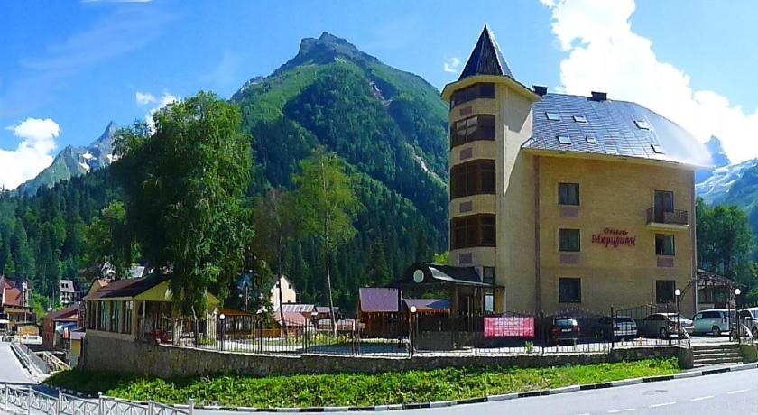 Meridian - carbon neutral hotel in Unknown City