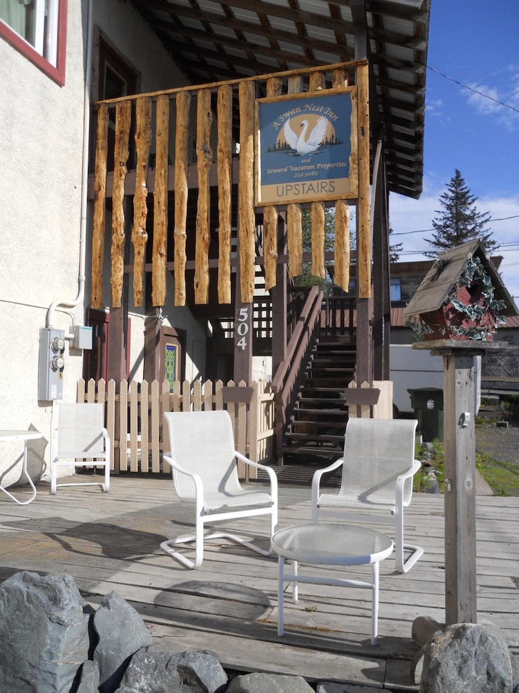 A Swan Nest Inn - photo 50