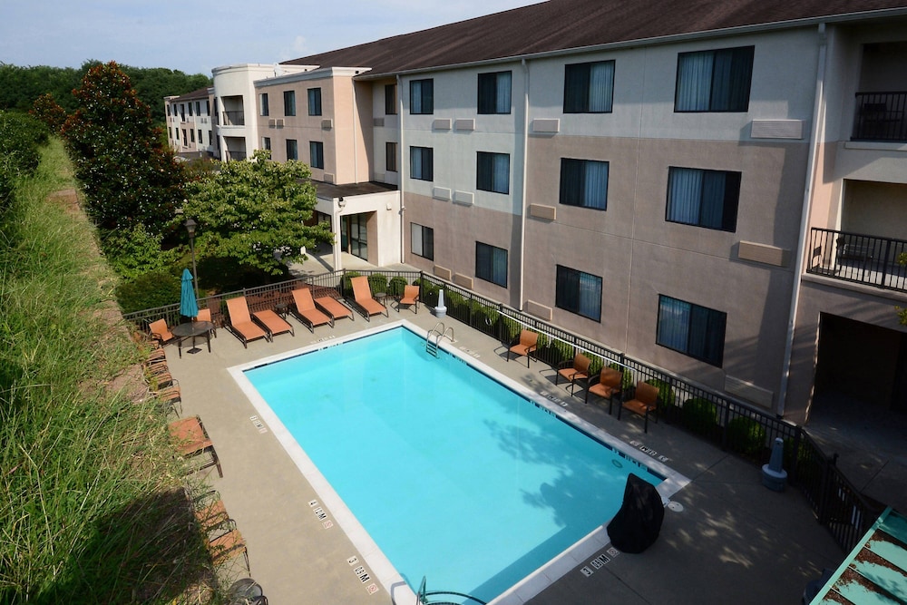 Courtyard by Marriott Danville - photo 23