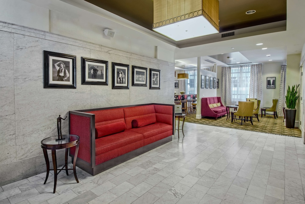 Hampton Inn Majestic Chicago Theatre District - photo 6