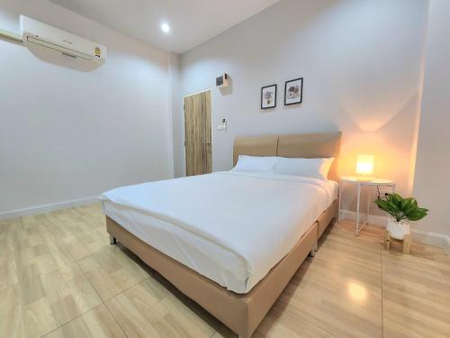 โรมแรมชวนชม Chuanchom Hotel in Maha Sarakham, Thailand