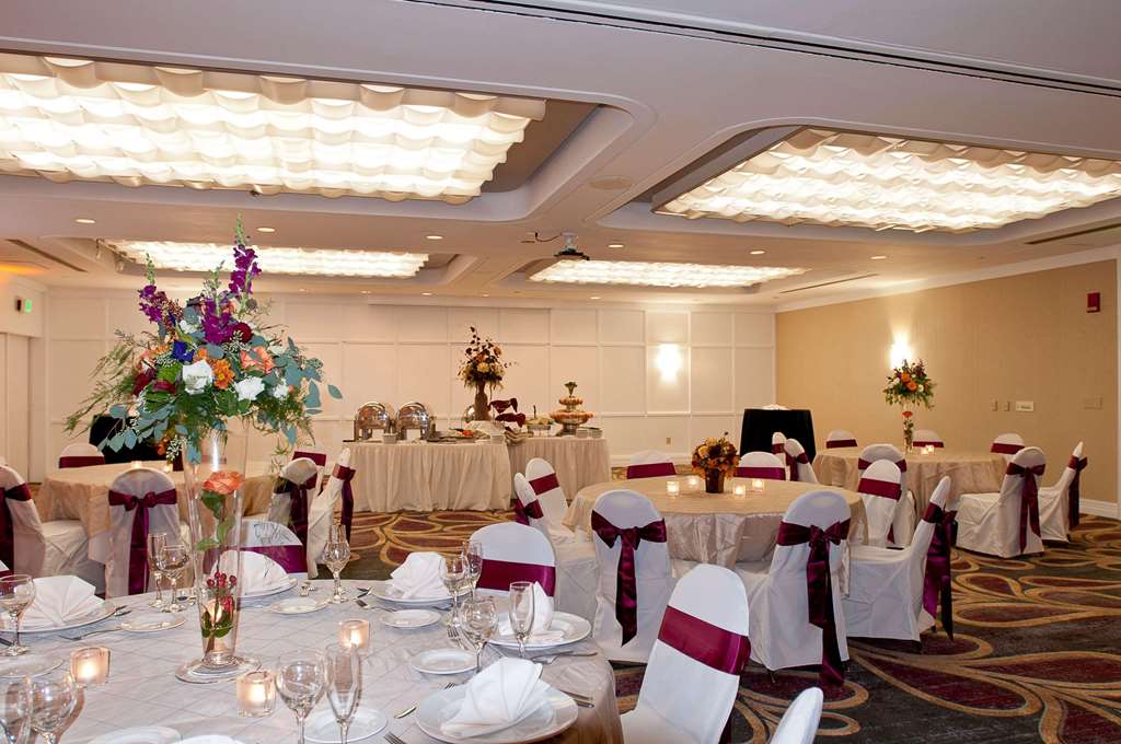 Radisson Hotel Corning - photo 40
