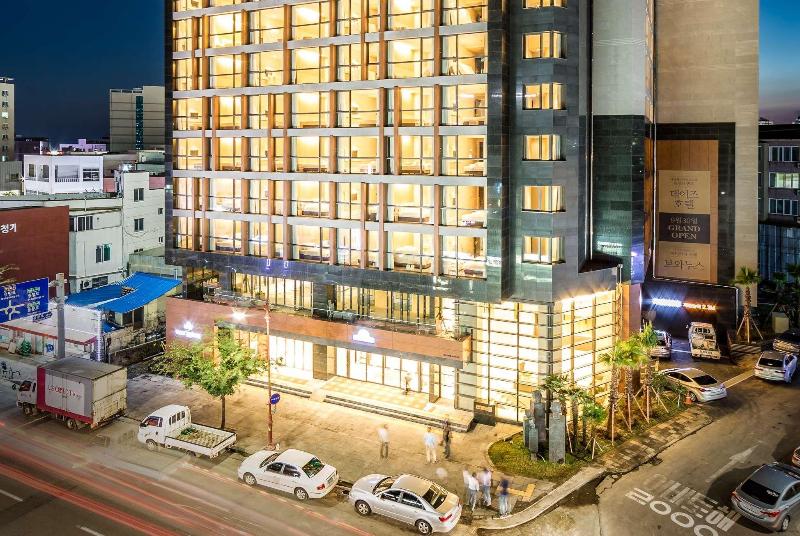Hotel Golden Daisy Seogwipo Ocean — hotel in Jeju City