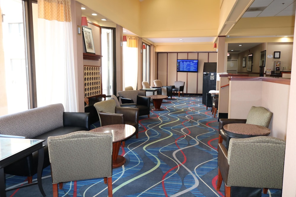 Baymont by Wyndham Columbia Northwest - photo 3