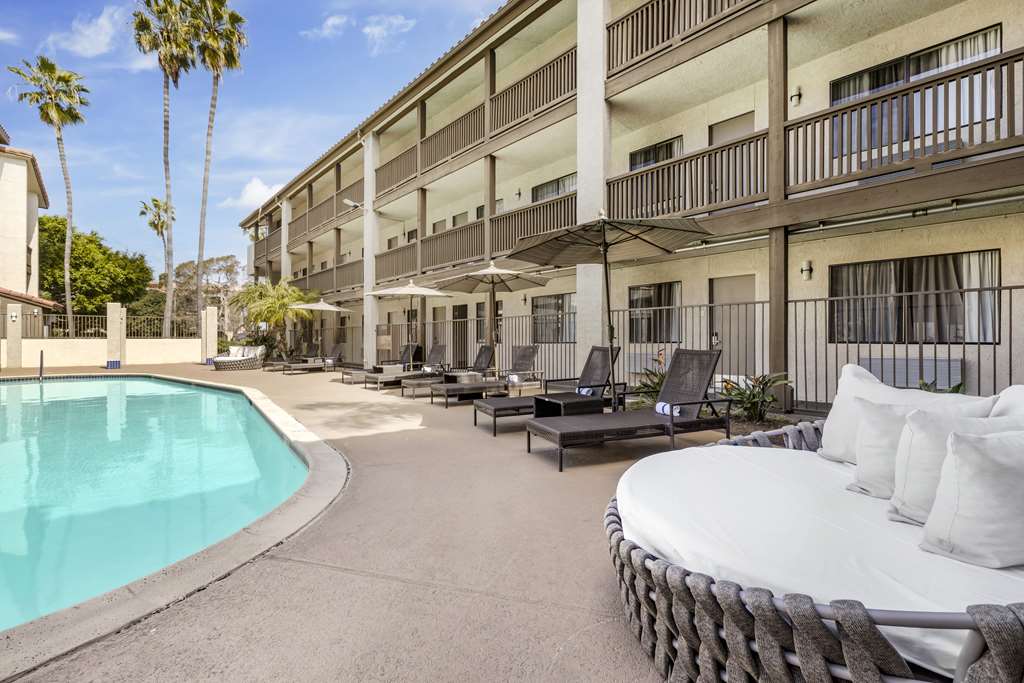 Best Western Carlsbad by the Sea - photo 36