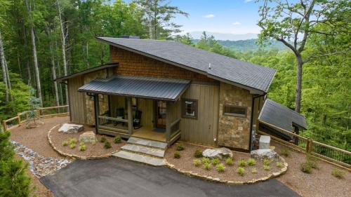 Rich Mountain Chateau Luxury Elegant Escape in Ellijay, United States