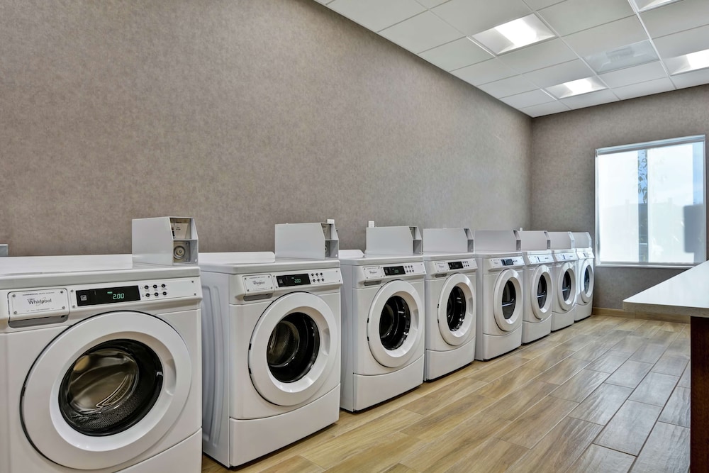 Hampton Inn Chula Vista Eastlake - photo 18