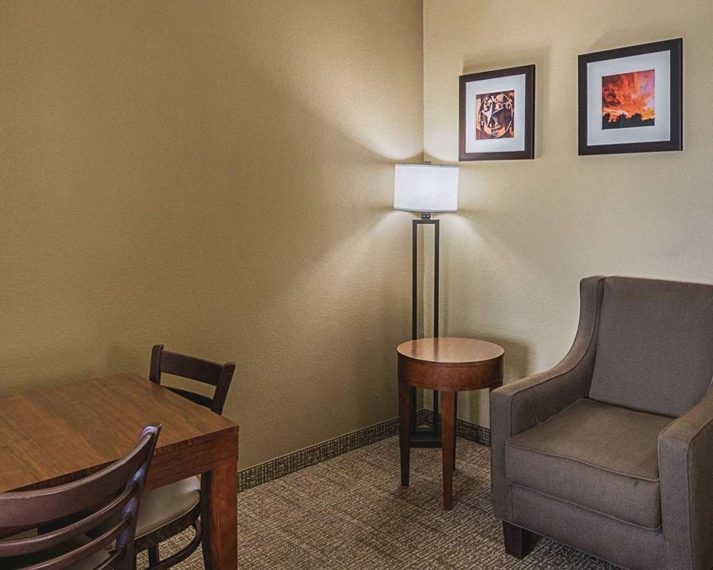 Comfort Inn Midland South I 20 - photo 24
