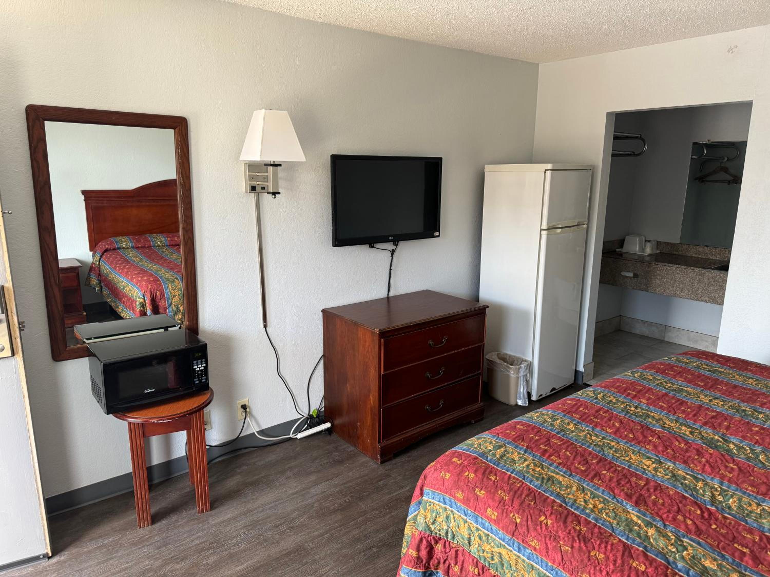 Homelodge Newnan - photo 14