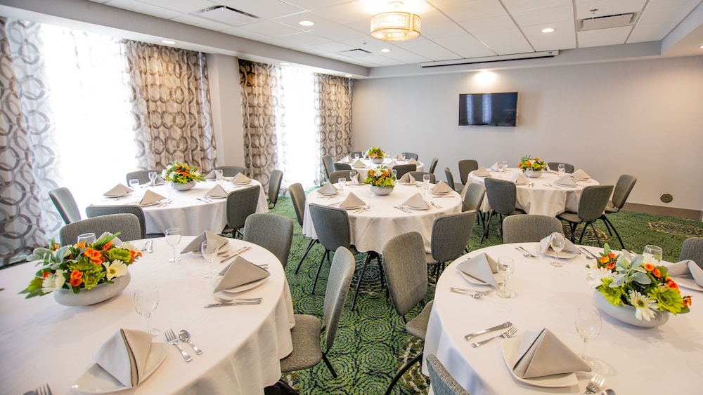 Holiday Inn Knoxville N Merchant Drive by IHG - photo 26