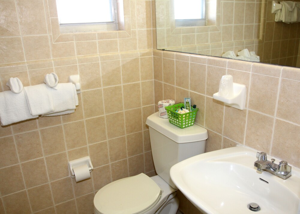 Makai Beach Lodge - photo 28