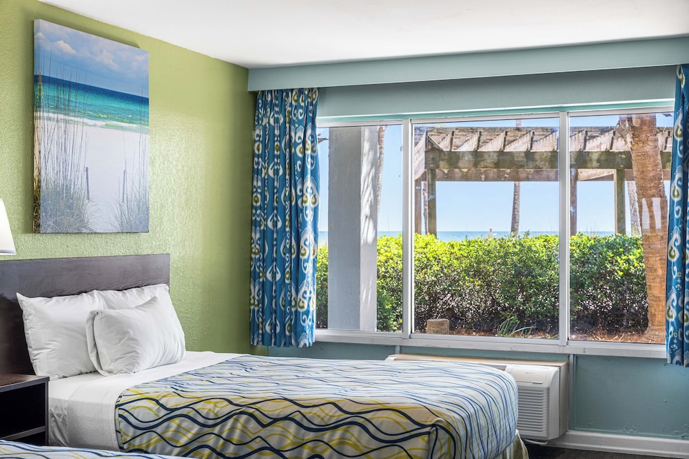 Boardwalk Beach Hotel - photo 71