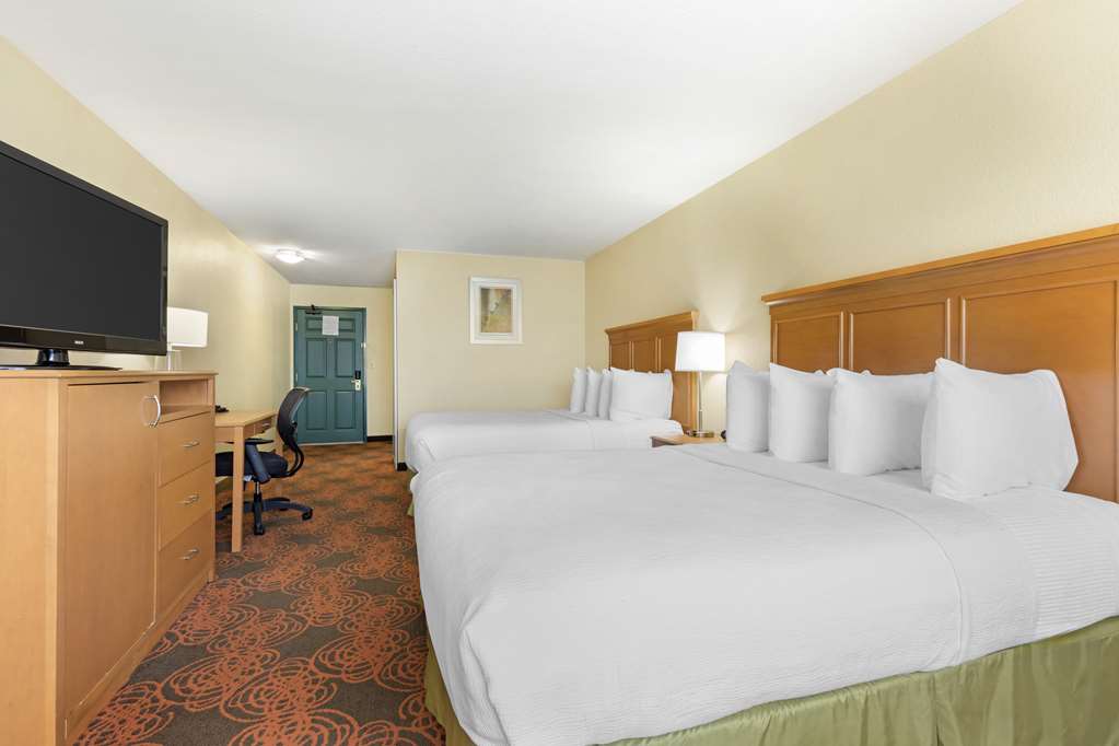 Best Western Plus Waco North - photo 12