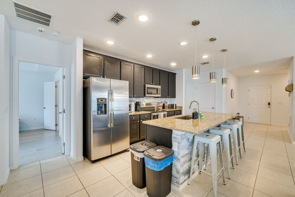 Davenport Family Home 10 Mi to Animal Kingdom - photo 5