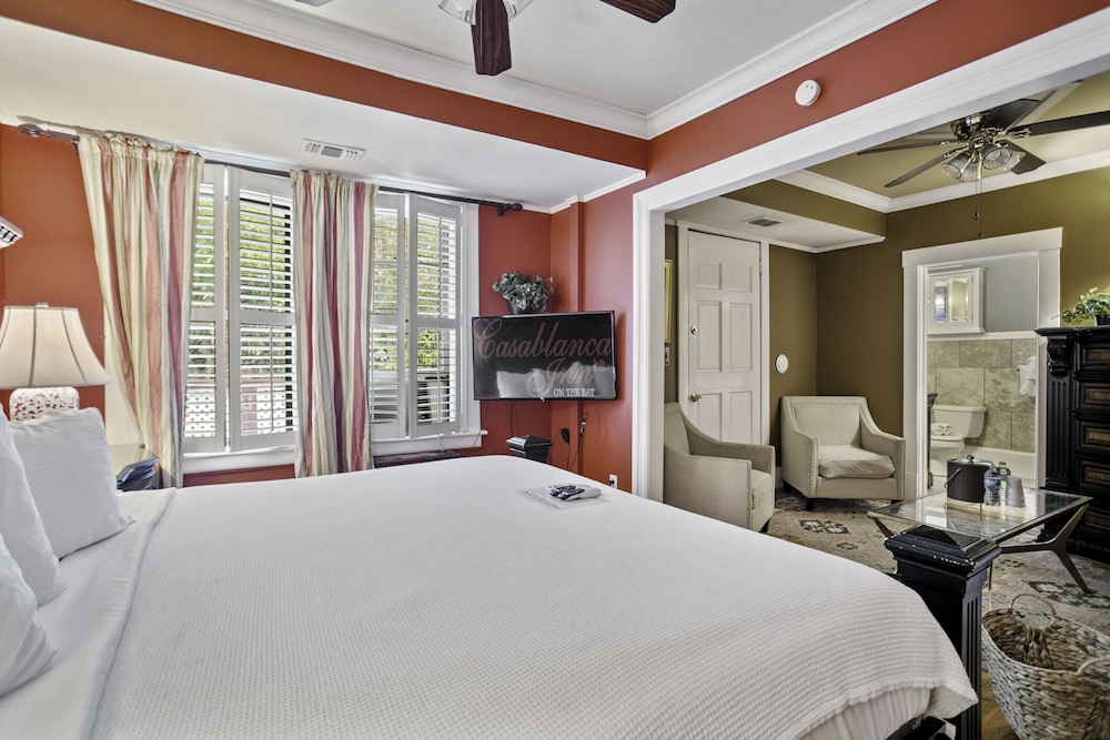 Casablanca Inn on the Bay - photo 18