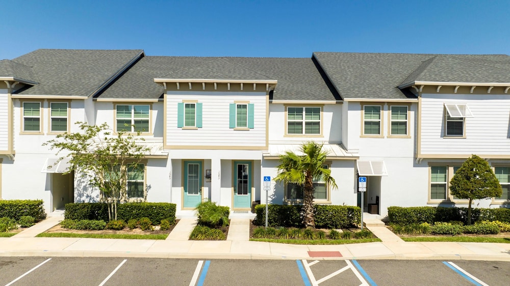 1543 CP Opulent 4BR Townhome: Private Pool Solara Resort - photo 30