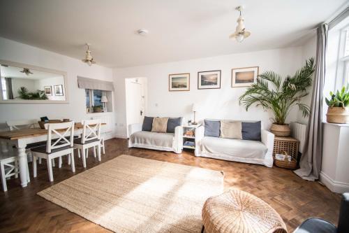 Flat 1 Teneriffe in Lyme Regis, United Kingdom