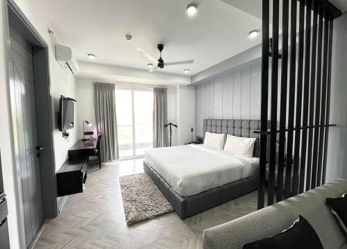 BedChambers Aparthotels DLF Cyber City — 4-Star Luxury Hotel in Gurgaon, India