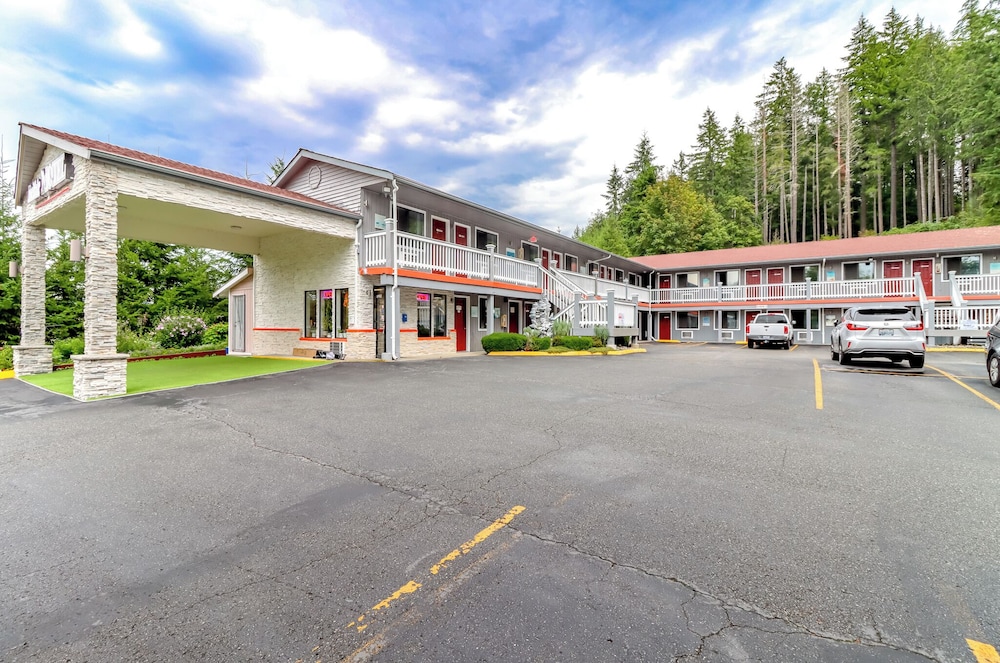 Belfair Motel - photo 30