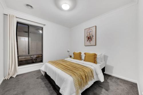 Ensuite Room truganina 20 min CBD Airport — hotel in Truganina