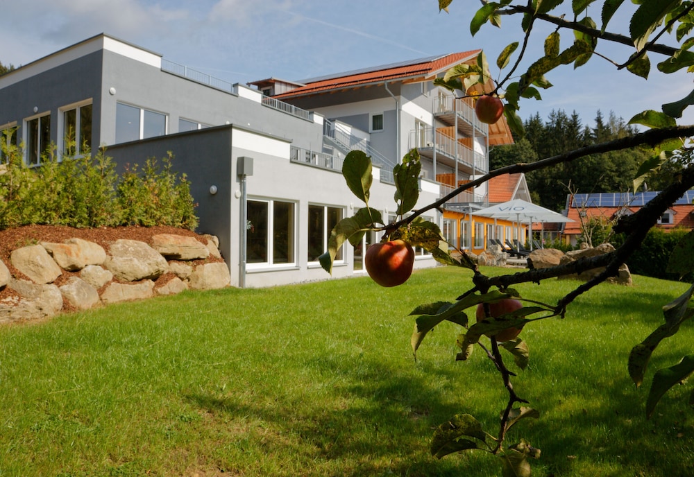 Wellnesshotel Auszeit — hotel in Achslach
