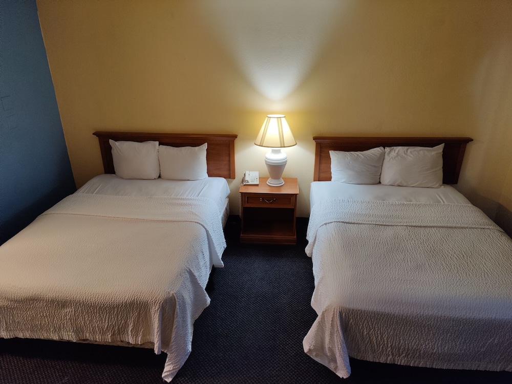 Days Inn by Wyndham Stockton - photo 16