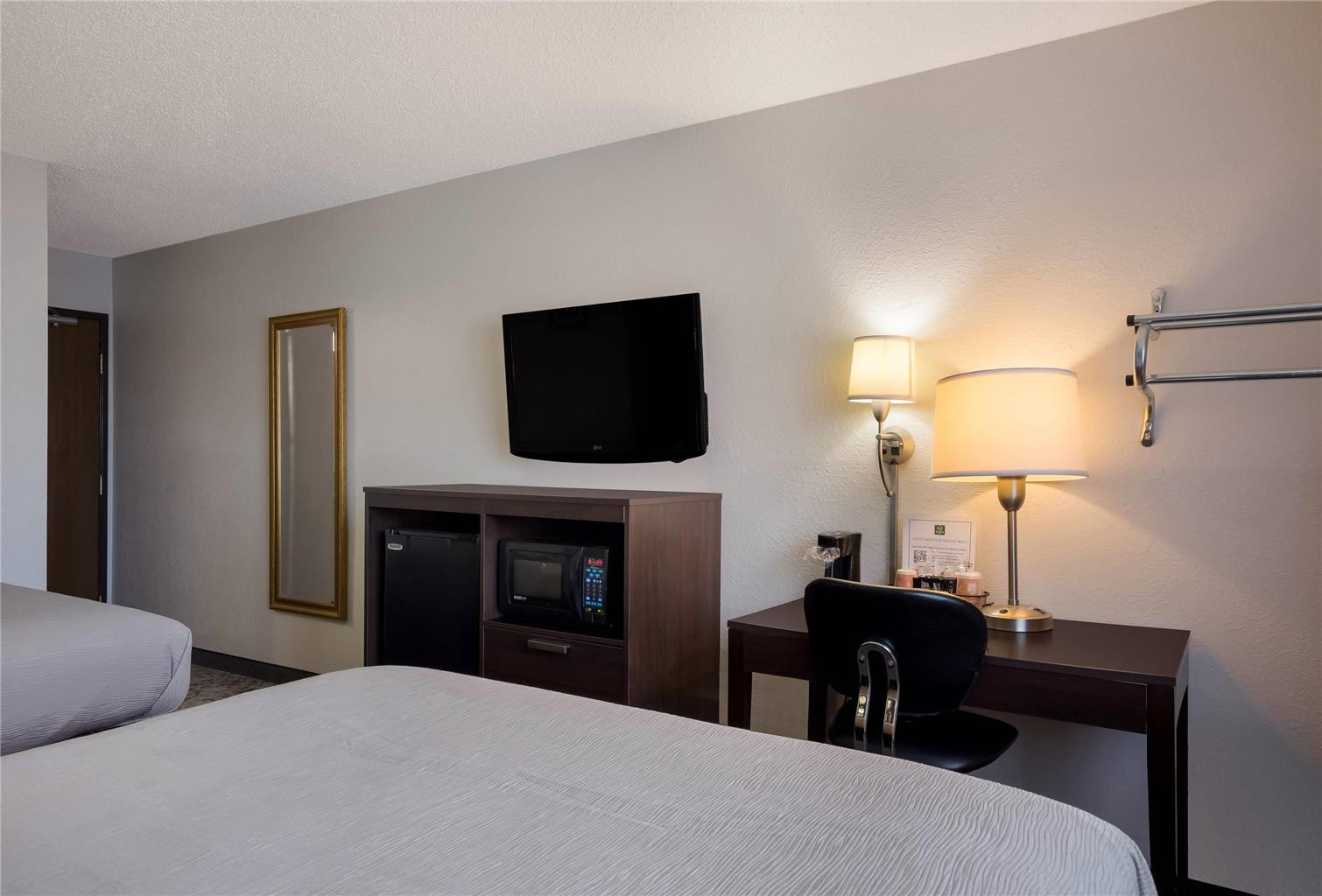 Quality Inn Hall of Fame - photo 17