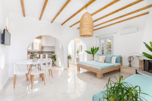 M&M in Unknown City, Greece