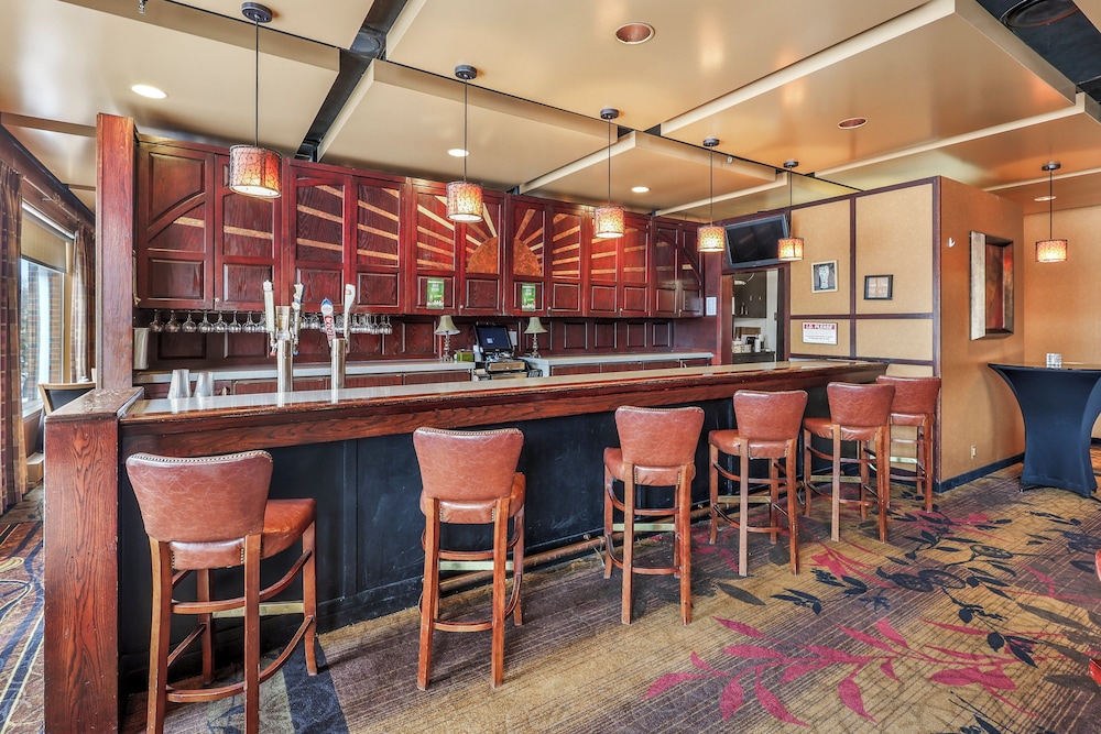 Crowne Plaza Minneapolis West by IHG - photo 56