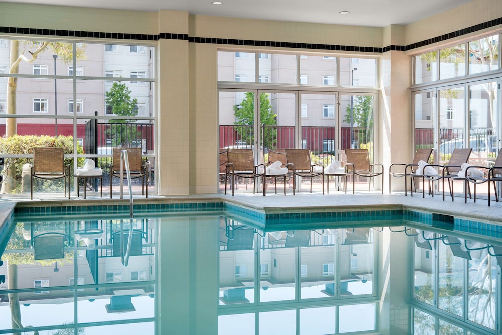 DoubleTree by Hilton San Francisco Airport North Bayfront - photo 15