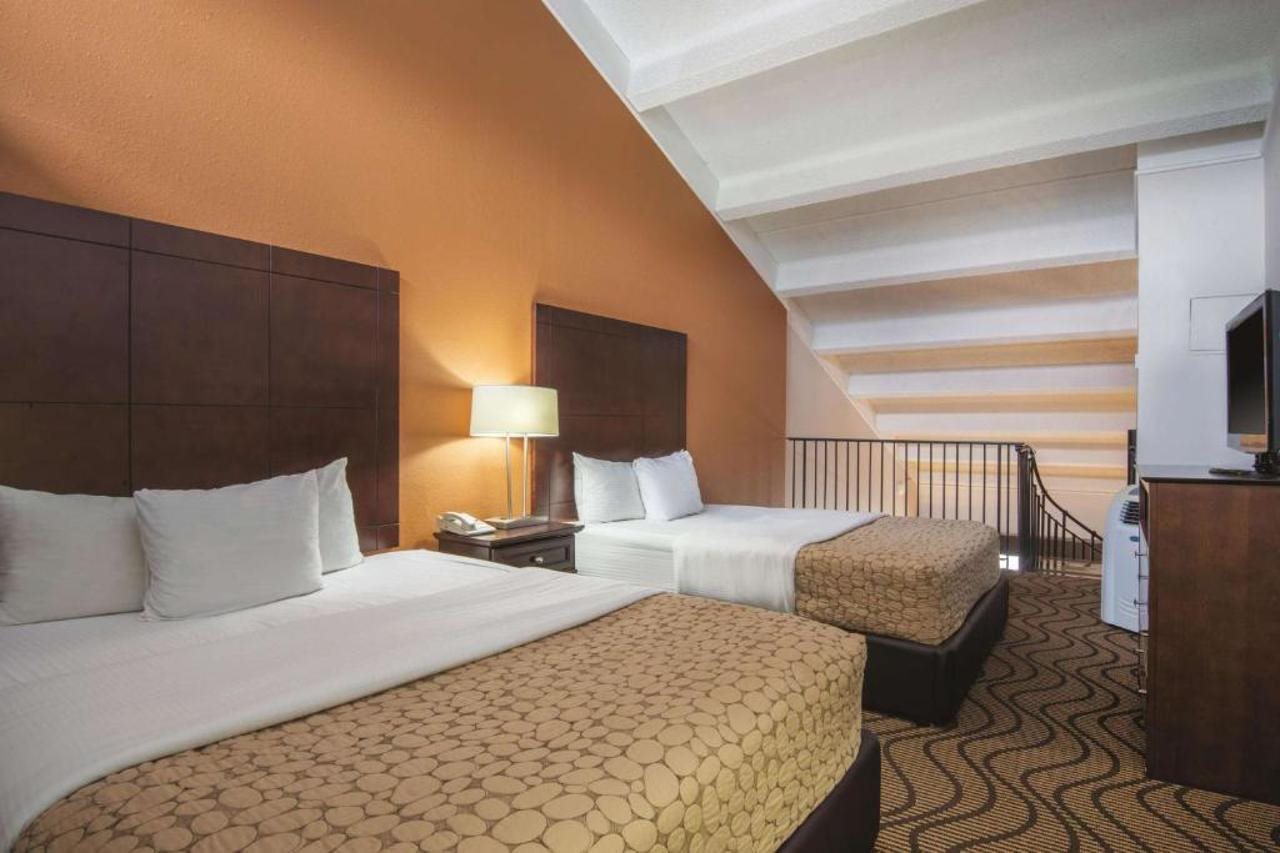 La Quinta Inn & Suites by Wyndham Silverthorne Summit Co - photo 27