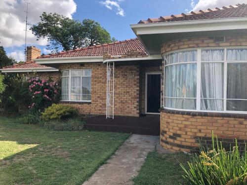 Pleasant View — Horsham