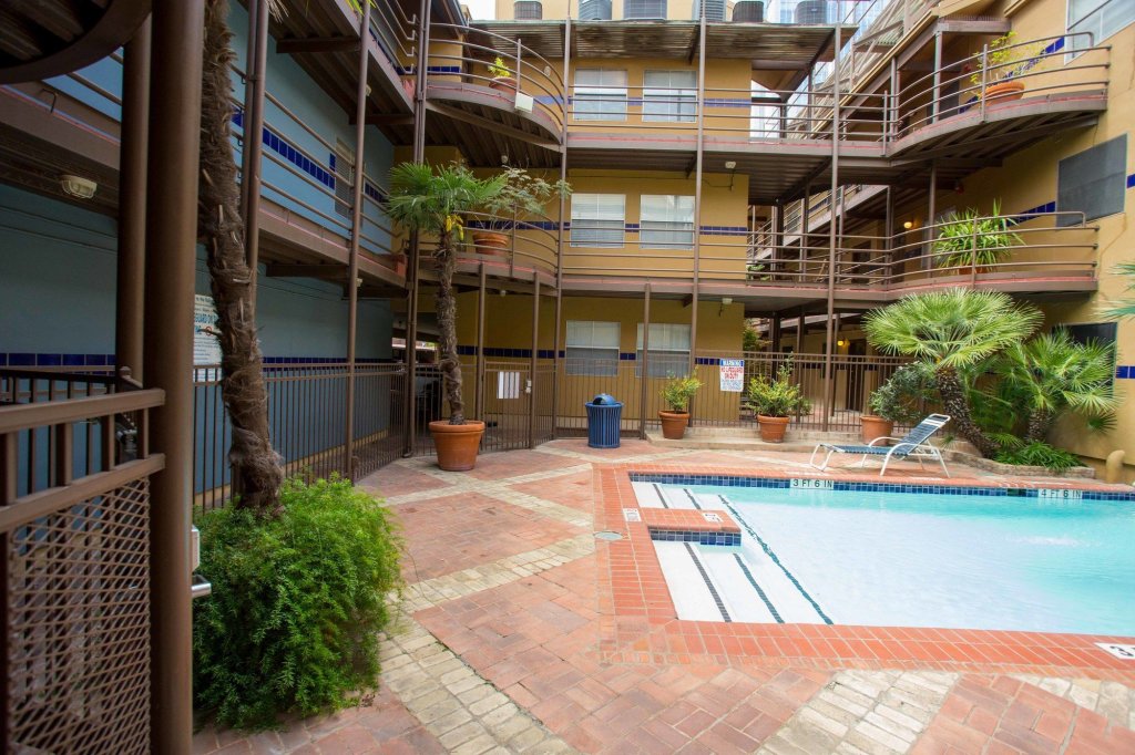 Residences at The Railyards Downtown Austin - photo 7