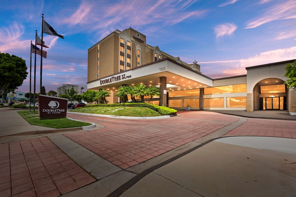 Doubletree by Hilton Whittier Los Angeles - carbon neutral hotel in Whittier