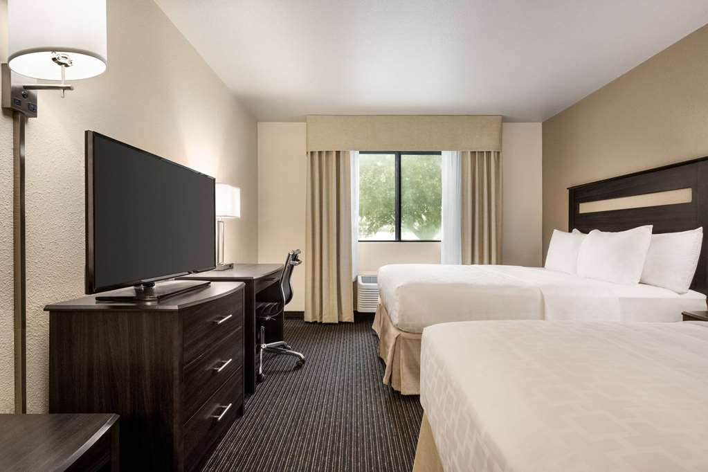 Baymont by Wyndham Hearne - photo 38