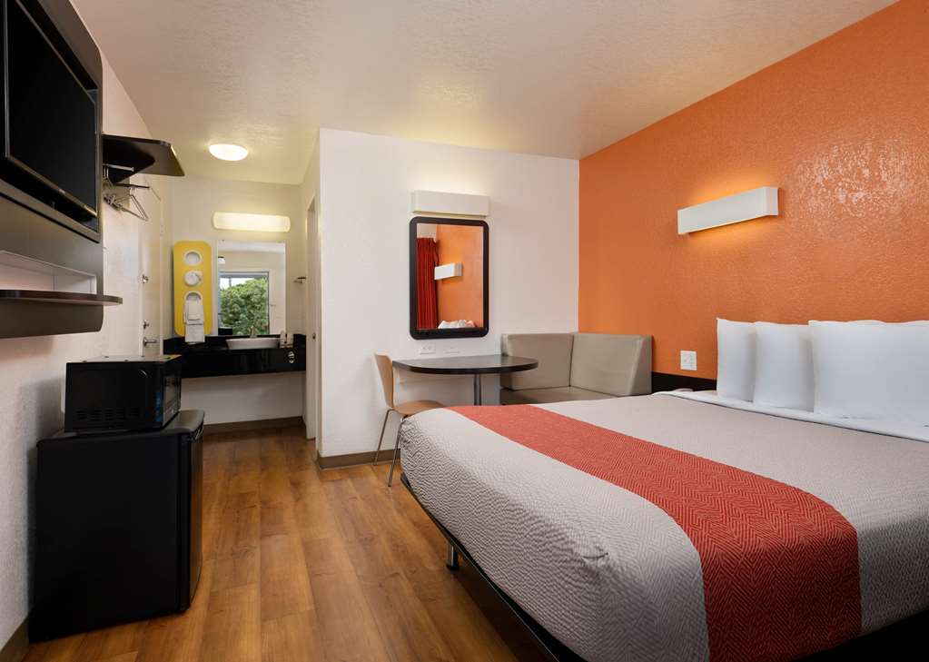 Motel 6 Camarillo CA - photo 13