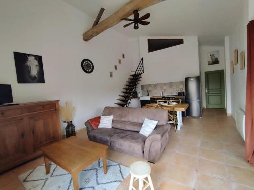 Charming comfortable barn - carbon neutral hotel in Coutras