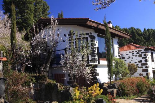 Panorama Suite El Mirador — 4-Star Luxury Hotel in Los Llanos De Aridane, Spain