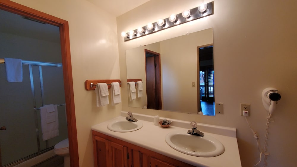 Kernville Inn - photo 36