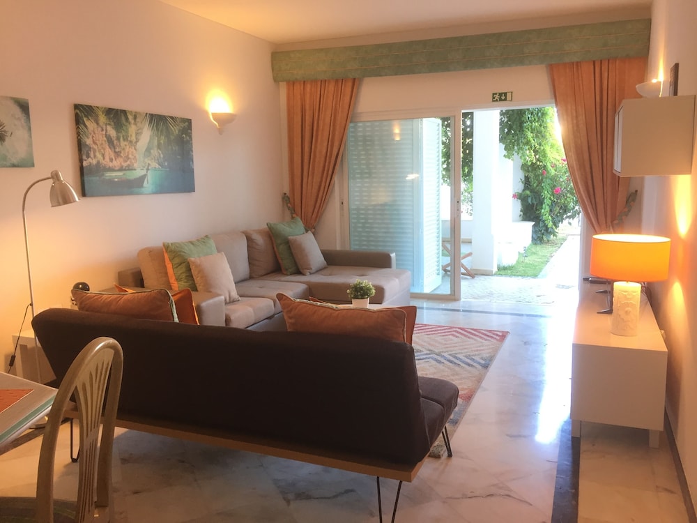 Apartments Praia da Coelha — 4-Star Luxury Hotel in Albufeira, Portugal