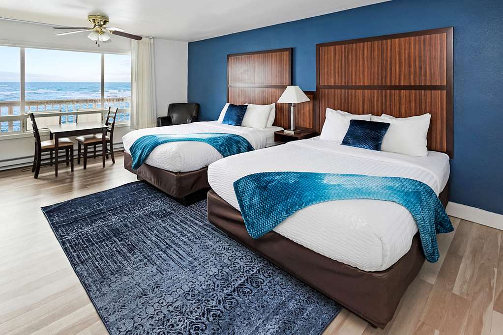 Clarion Inn Surfrider Resort - photo 22