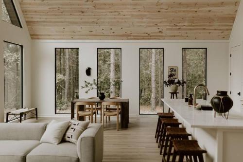 Unwind in Style & Serenity The Denizen in Broken Bow, United States