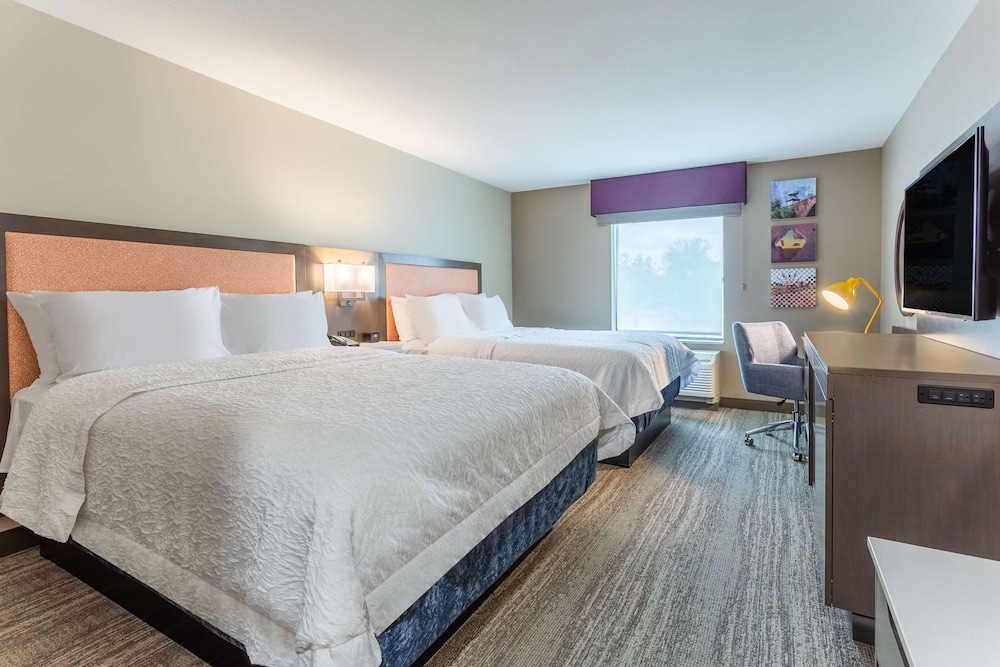 Hampton Inn and Suites Guymon - photo 14