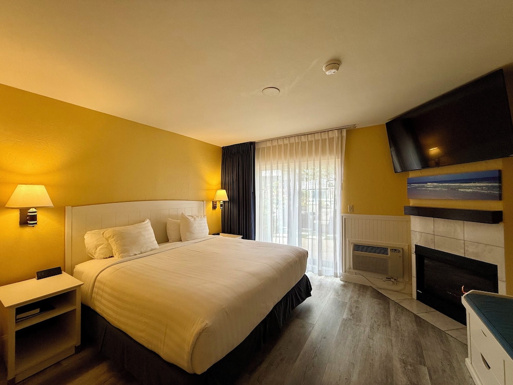 Monterey Bay Lodge - photo 18