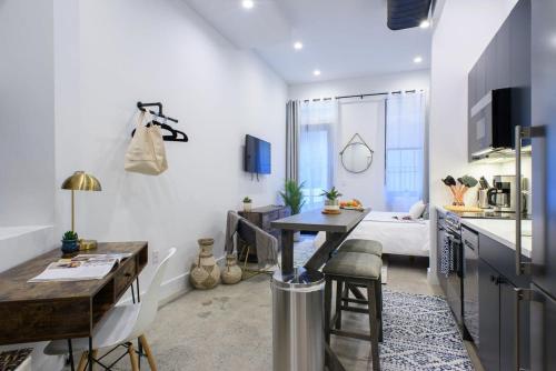3 2 NEW Prime E Village Private outdoor - photo 3