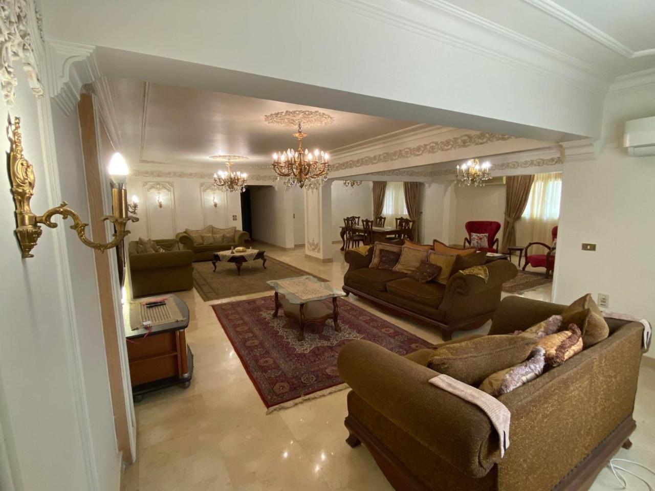 Luxurious fully furnished and well equipped apartment with modern amenities stunning views and convenient location for remote work or studying from home — 4-Star Luxury Hotel in Cairo, Egypt